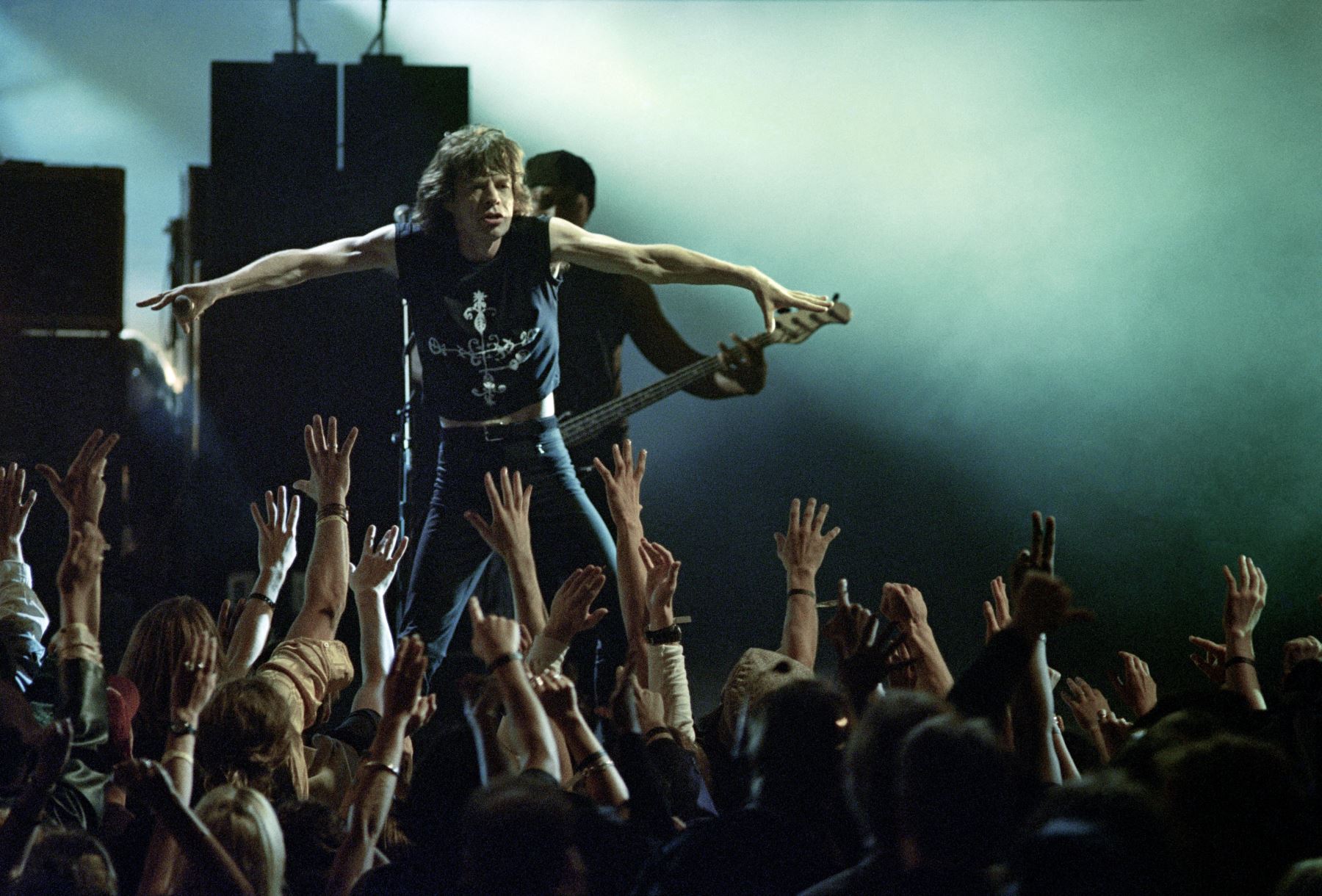 El cantante de los Rolling Stones, Mick Jagger, se presenta el 8 de septiembre de 1994 en la 11.ª edición de los MTV Video Music Awards en Nueva York. Los Stones fueron galardonados con el Premio a la Trayectoria. AFP