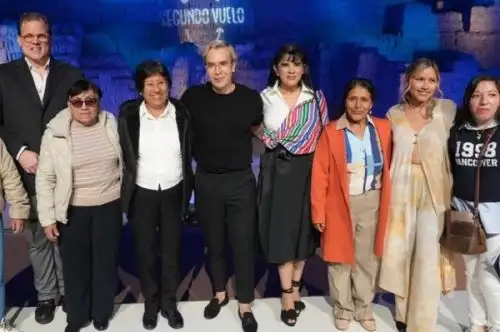 Ministra de Comercio Exterior y Turismo, Desilú León, participó del lanzamiento de productos textiles artesanales "Raíces que vuelan". Foto: Cortesía.