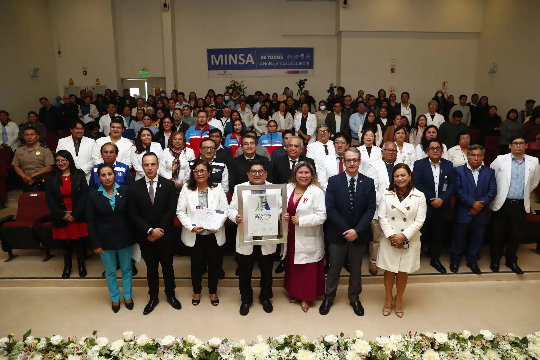 El Hospital de Lima Este - Vitarte, recibió el reconocimiento internacional Angels Awards Diamante por su excepcional manejo de los accidentes Cerebrovasculares. Foto: ANDINA/Daniel Bracamonte