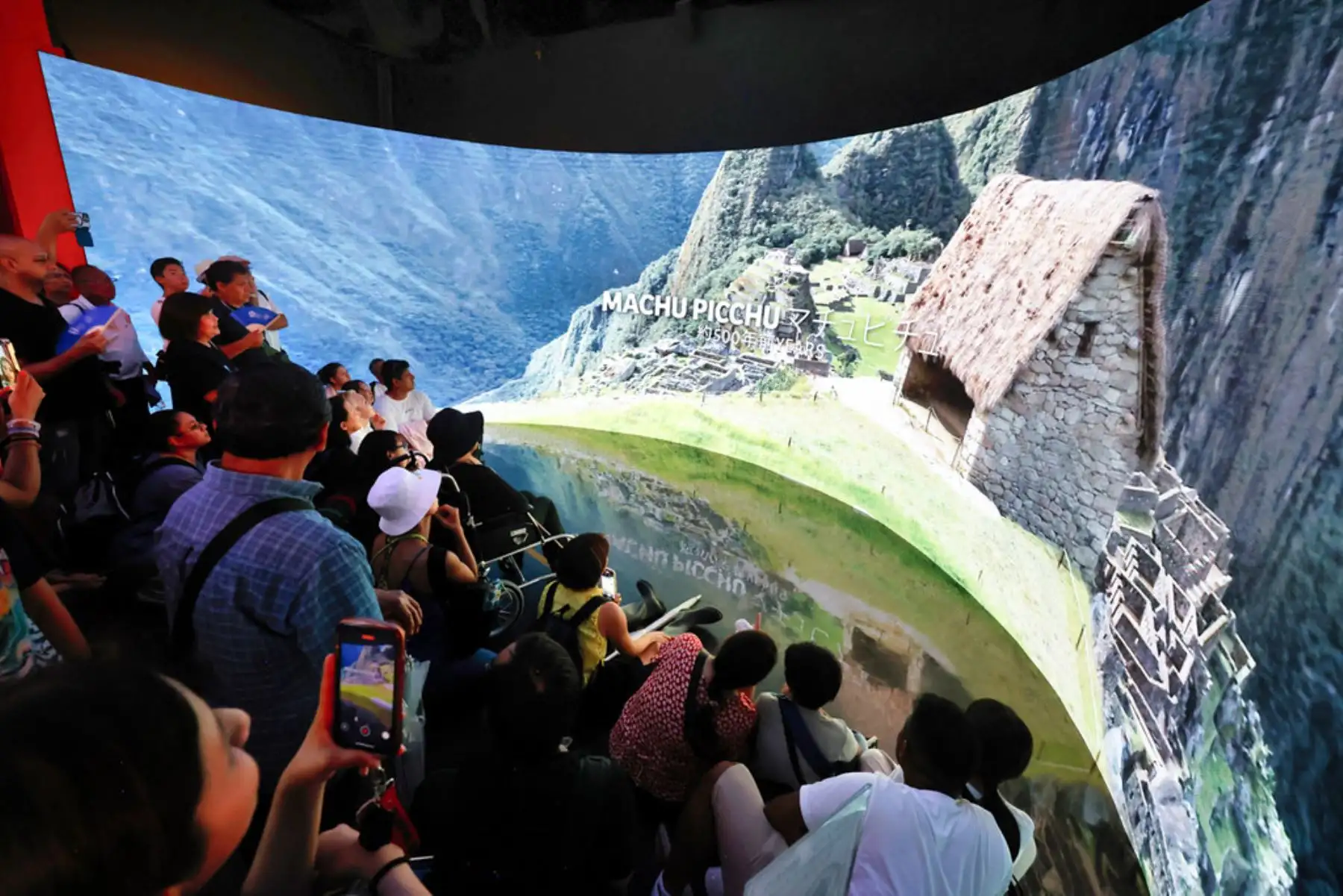 El Pabellón de Perú en la Expo Osaka-Kansai 2025 ha alcanzado un importante hito al recibir a su visitante número 500 mil en tan solo tres meses desde su apertura. Fotos: PROMPERÚ