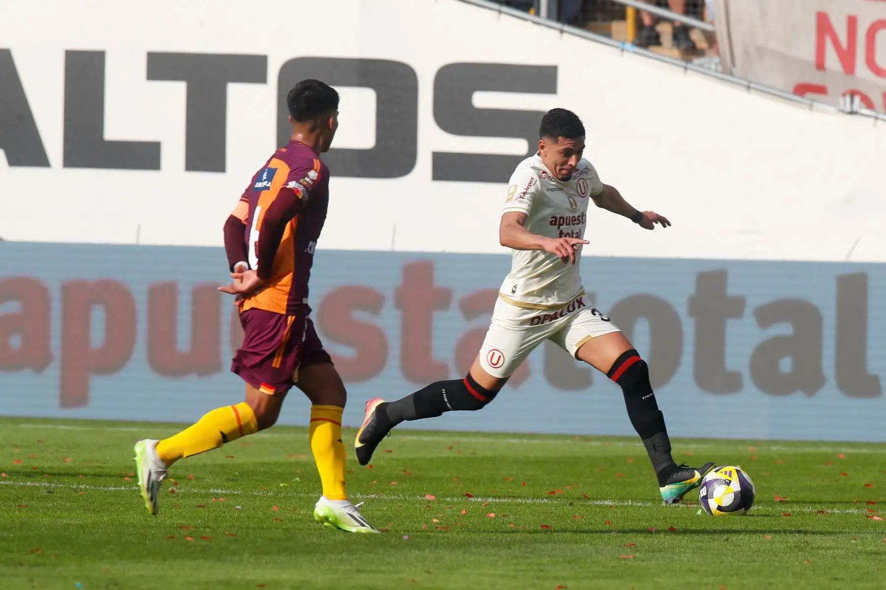 Universitario de Deportes se consagra campeón del del Torneo Apertura de la Liga1 2025 al empatar 0 a 0 ante Los Chankas en el Estadio Monumental.

Foto: ANDINA/ Eddy Ramos