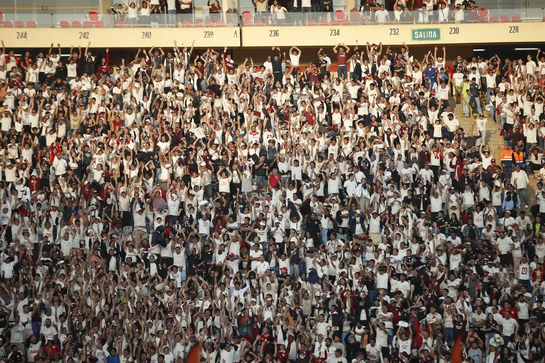 Universitario de Deportes se consagra campeón del del Torneo Apertura de la Liga1 2025 al empatar 0 a 0 ante Los Chankas en el Estadio Monumental.

Foto: ANDINA/ Eddy Ramos