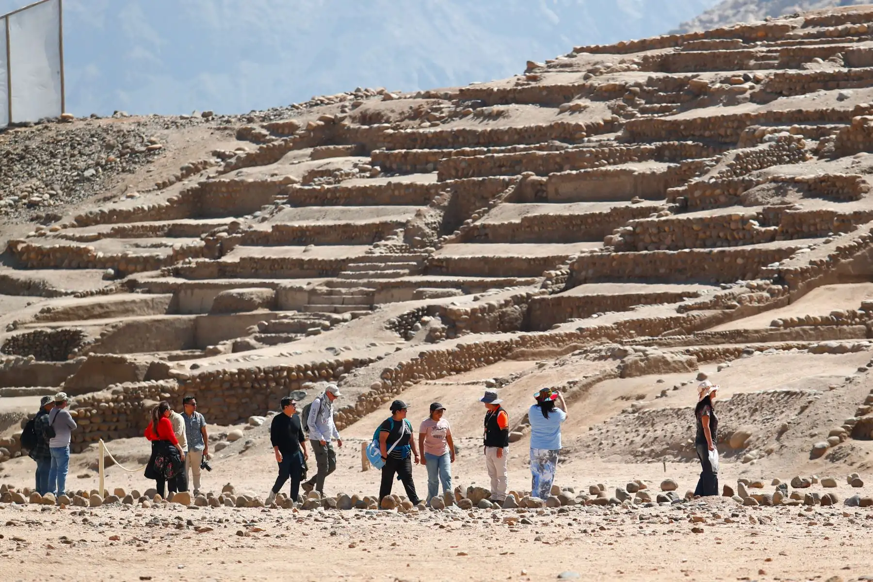 Tras ocho años de investigaciones, la Zona Arqueológica Caral presenta a las autoridades políticas, comunidad científica y al público en general a Peñico, nuevo sitio arqueológico asociado a la civilización Caral, con más de 3,800 años de antigüedad, ubicada en el valle de Supe, en Lima región. Foto: ANDINA/Daniel Bracamonte