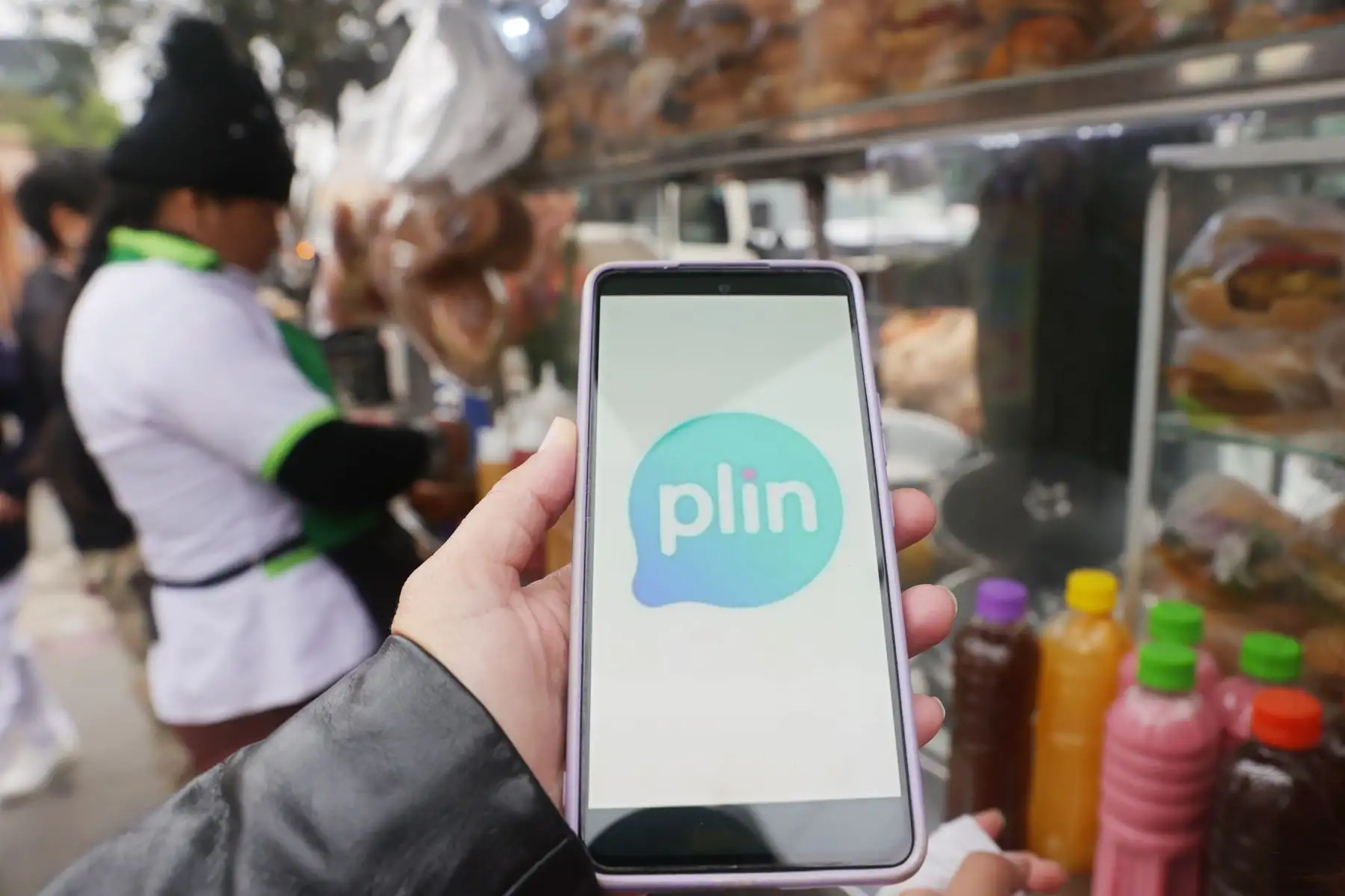 Habilitan billetera digital para el pago de haberes a trabajadores. Yape plin. Foto: ANDINA/Melina Mejía