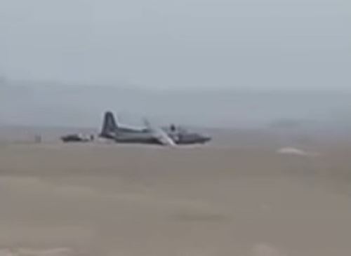 Avión de la Marina de Guerra sufre desperfecto en aeródromo de San Juan de Marcona, en la provincia iqueña de Nasca.