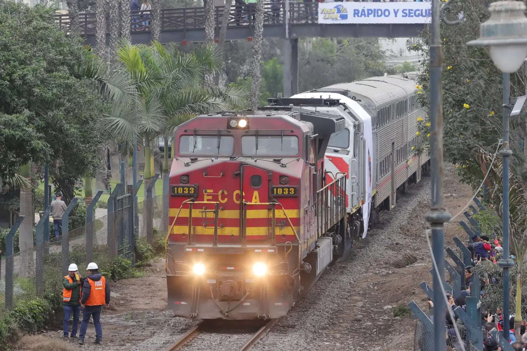 Alcalde de Lima asegura que el sistema del tren Lima-Chosica está operativo