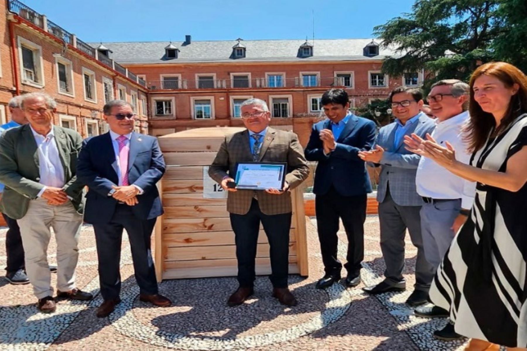 Ministro Juan Carlos Castro impulsa becas para que guardaparques accedan a maestría internacional sobre prevención y control de incendio forestales.
