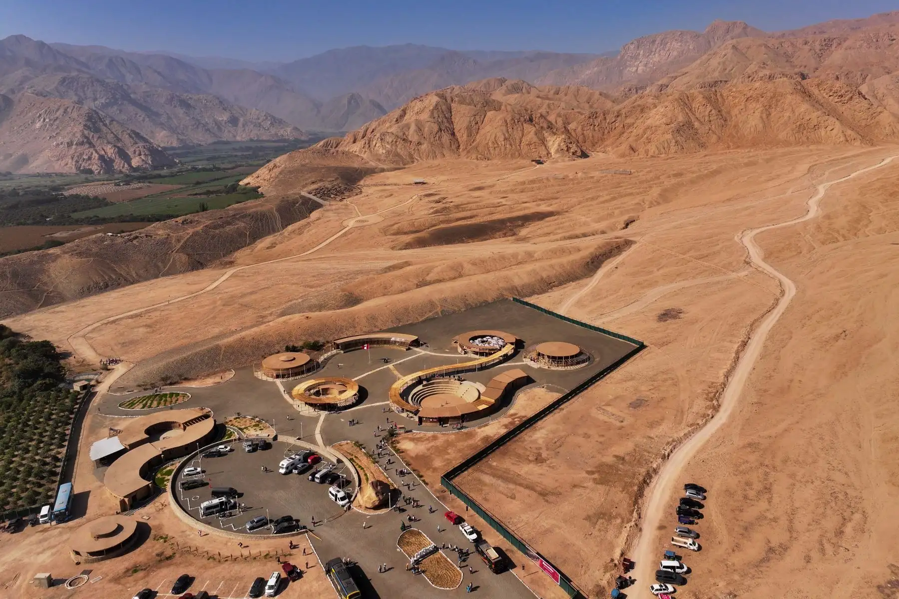 El origen de la ciudad de Peñico se remonta a las poblaciones que abandonaron las ciudades más antiguas del valle de Supe, como la Ciudad Sagrada de Caral, después del colapso de las entidades sociopolíticas que las dirigían. Foto: ANDINA/Daniel Bracamonte