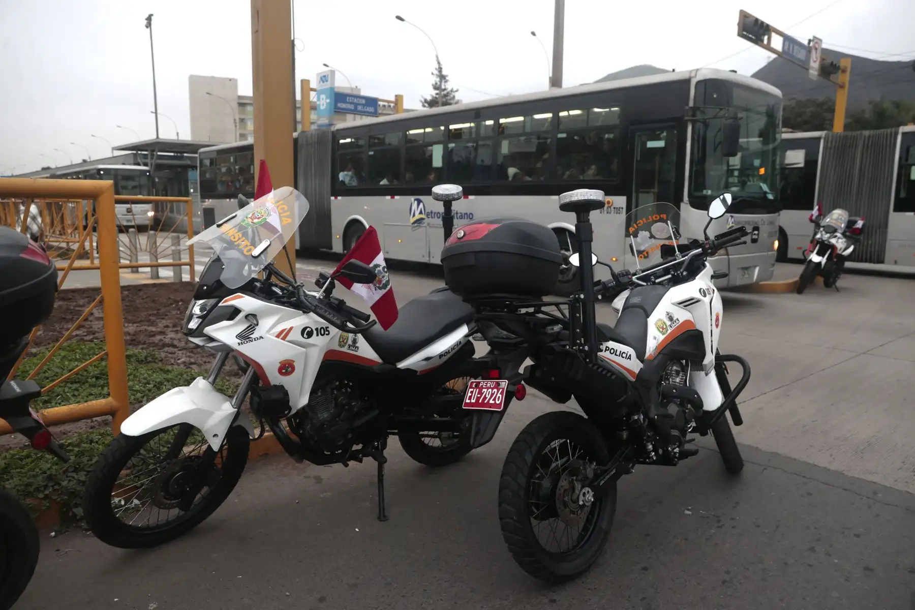 Autoridades inician operativo para sancionar a conductores que invaden el carril exclusivo del Metropolitano en Lima y Callao. Foto: ANDINA/ Vidal Tarqui