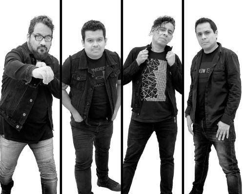 Dolores Delirio recorren en gira nacional y europea con el tour "Promesa".