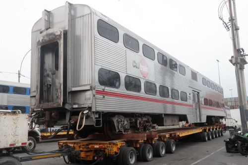 Tren Lima-Chosica, los coches donados por Estados. Foto: ANDINA/ Vidal Tarqui