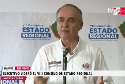 Ministro de Energía y Minas, Jorge Montero, anuncia posibles yacimientos importantes de gas y petróleo frente a la costa norte de Perú. Foto: captura TV.