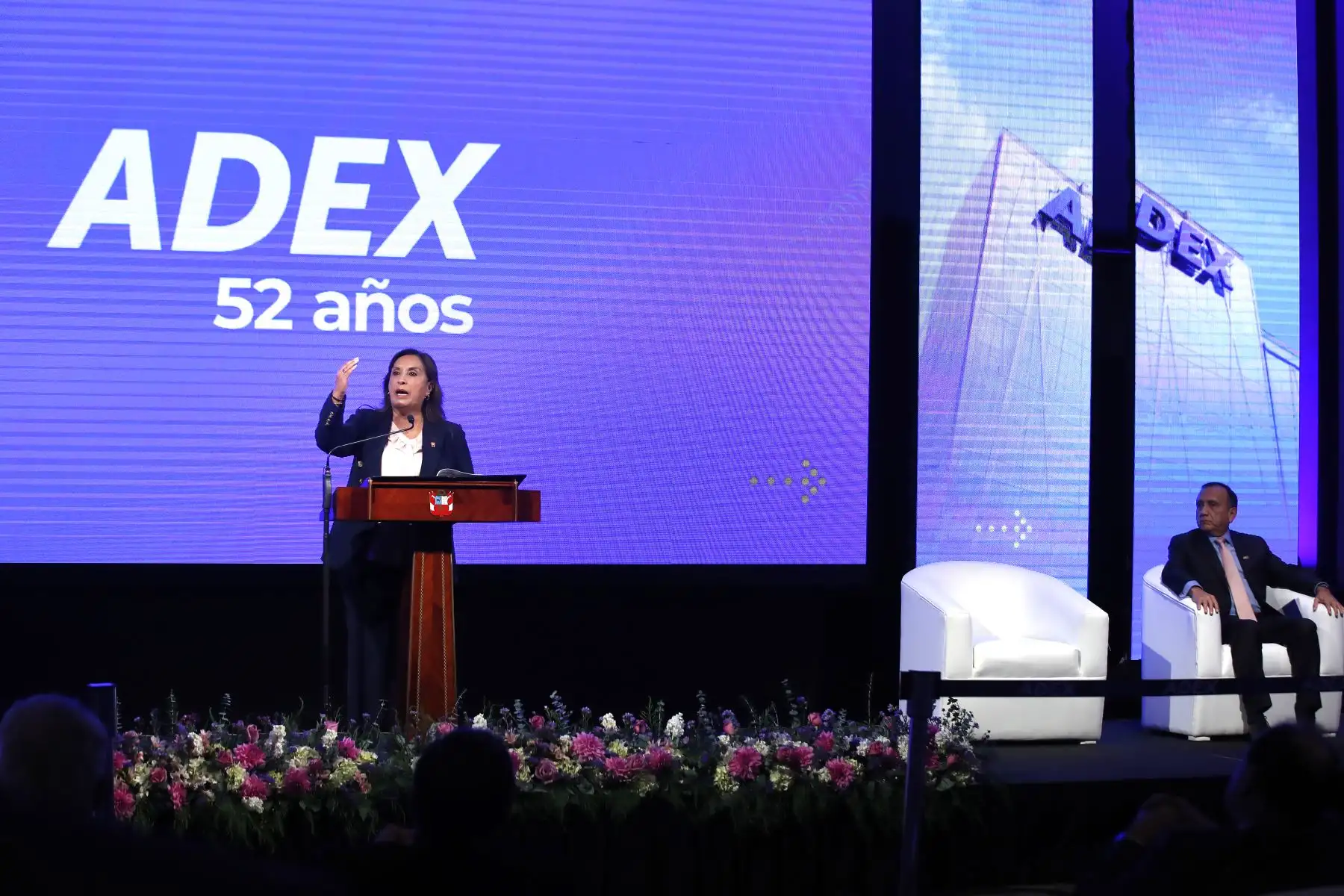La presidenta de la República, Dina Boluarte, participa en la ceremonia por el 52° aniversario institucional de la Asociación de Exportadores (ADEX). En la imagen, el presidente de ADEX, César Tello Ramírez. 
Foto: ANDINA/Eddy Ramos