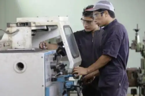 Presidenta Boluarte anuncia 10,000 becas TEC para el 2026. Foto: ANDINA/difusión.