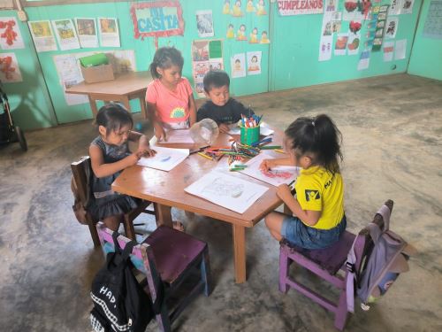 Niños de nivel Inicial de Ucayali se beneficiarán con la implementación de esta aula modular de madera que incorpora criterios de eficiencia y sostenibilidad, además de promover el uso de nuevas especies forestales. ANDINA/Difusión