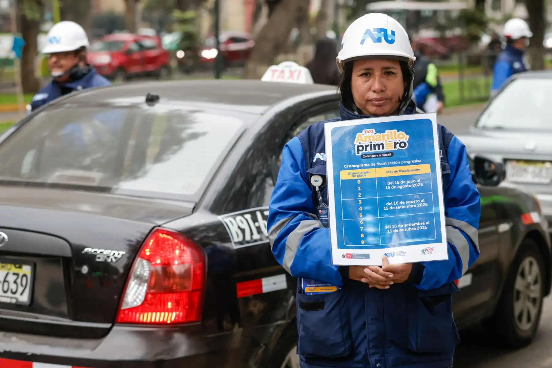 La ATU impulsa la campaña “Taxi Amarillo, Primero” para formalizar el servicio de taxi independiente en Lima y Callao, promoviendo el uso del color amarillo en las unidades. La fiscalización será progresiva y orientadora, priorizando la regularización antes que la multa, y se aplicará según el último dígito de la placa del vehículo. Foto: ANDINA/Luis Iparraguirre