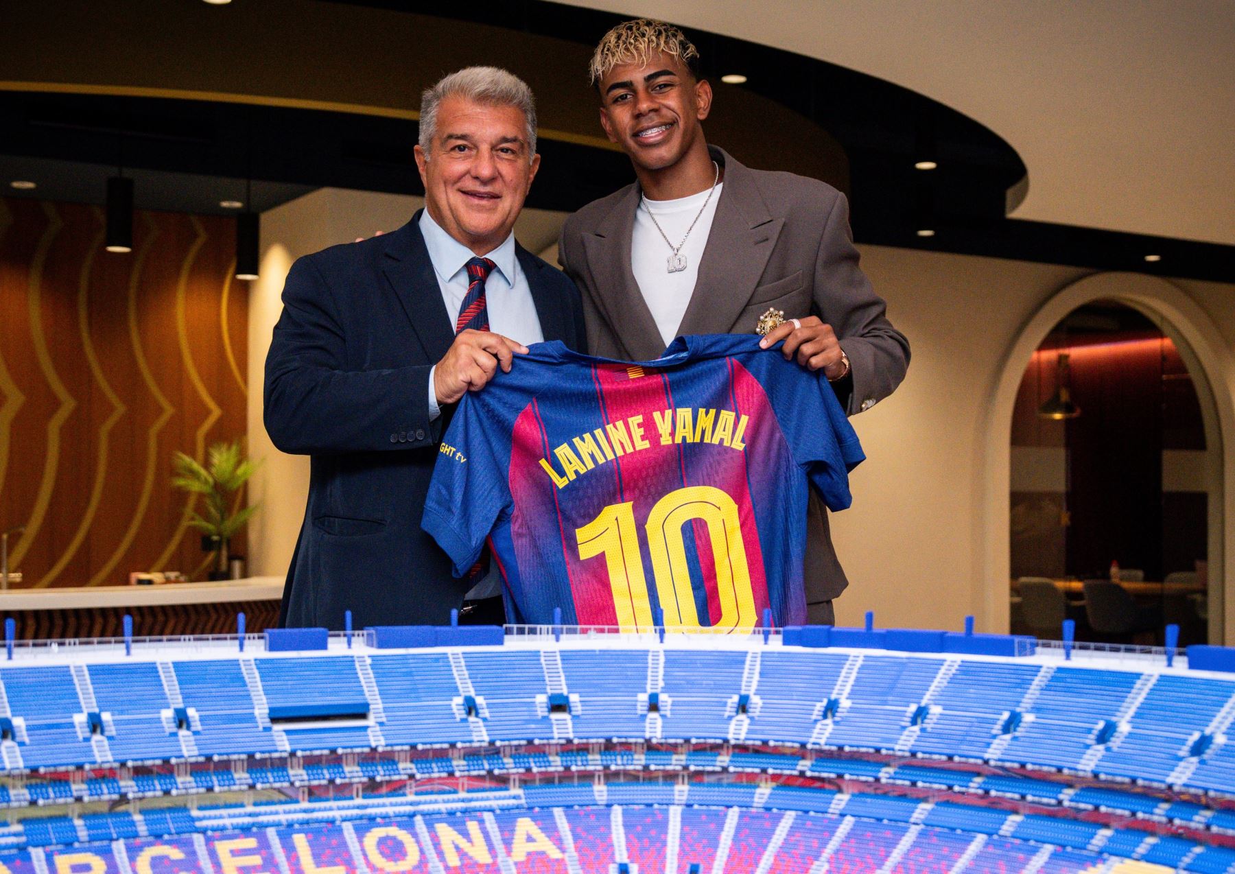 Lamine Yamal usará el dorsal 10 que usó Lionel Messi