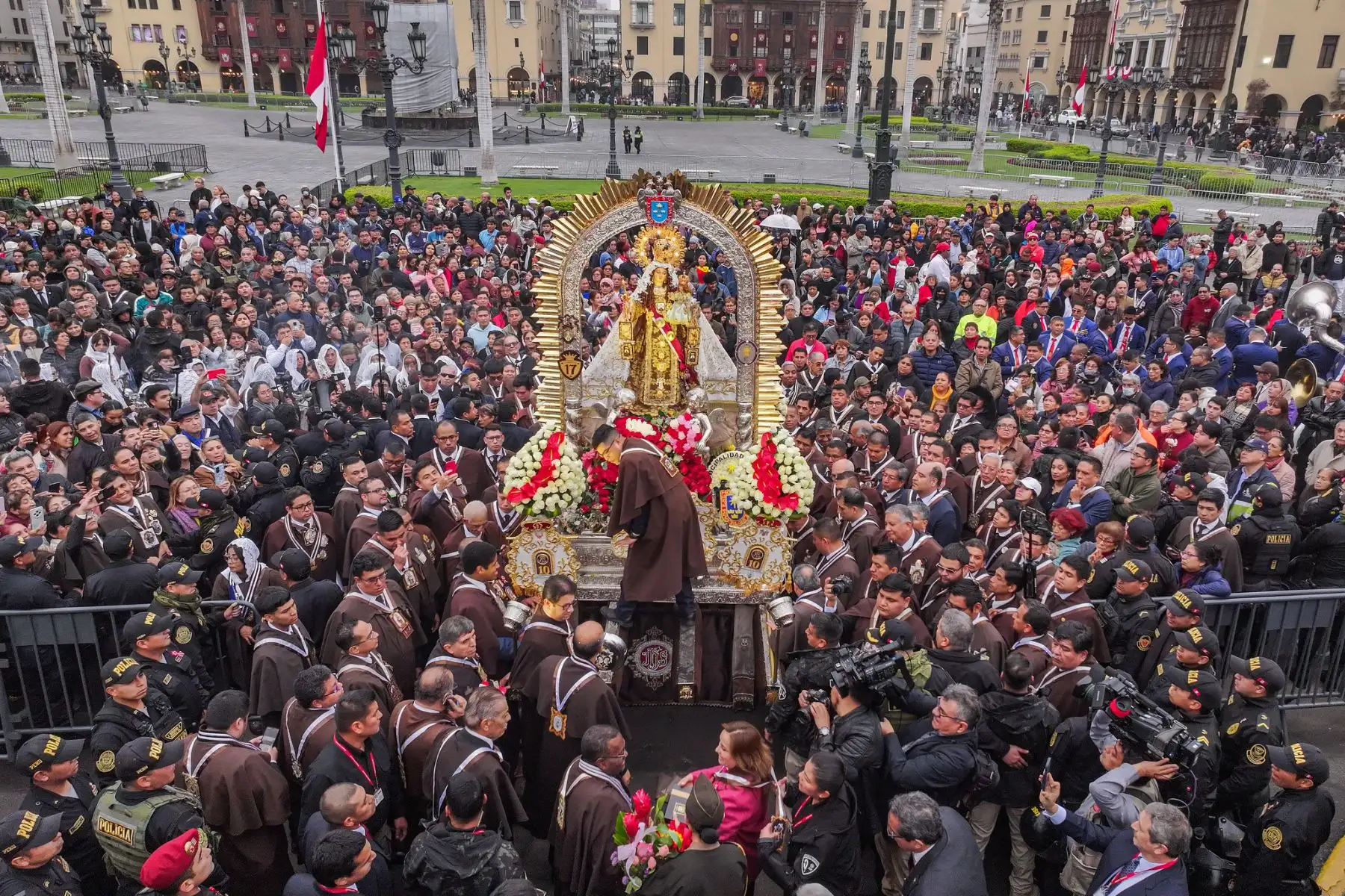 Despacho Presidencial rinde homenaje a la Virgen del Cármen. Foto: ANDINA/Prensa Presidencia