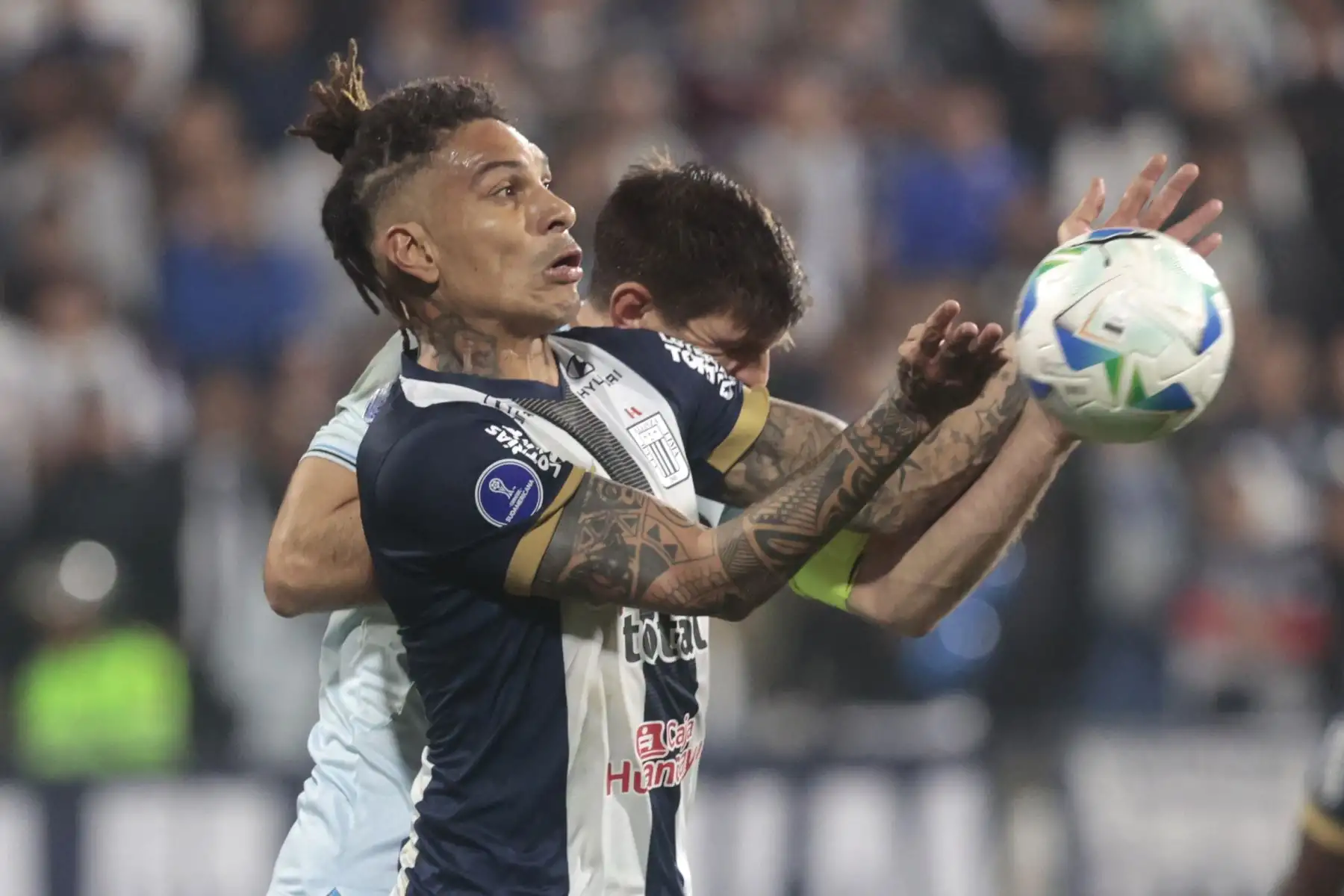 Alianza Lima se enfrenta al Gremio de Brasil en el partido por la Copa Sudamericana. Foto: ANDINA/Vidal Tarqui