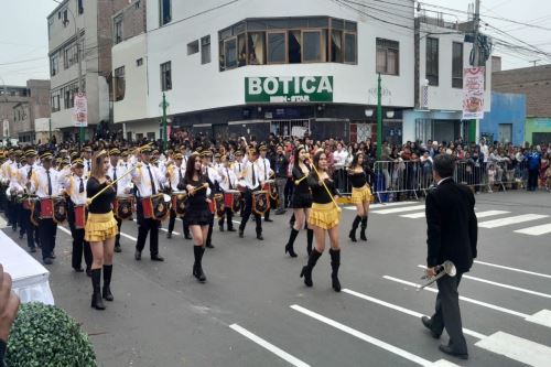 Escolares de Carmen de la Legua-Reynoso desfilan con fervor patriótico en homenaje a la patria. Foto: ANDINA/Difusión. Foto: ANDINA/Difusión
