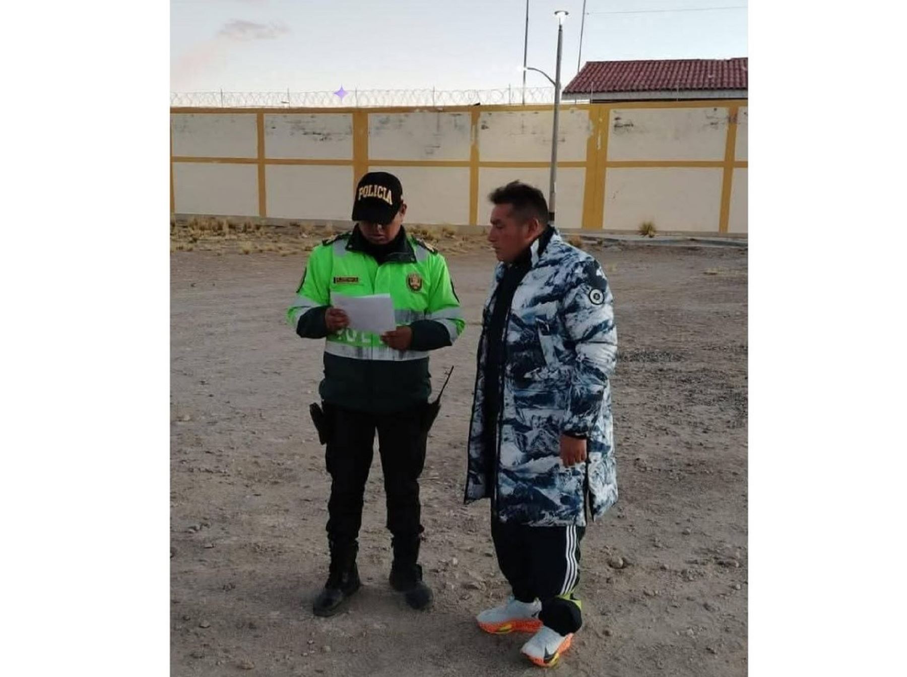 Jhon Smith Cruz Arce, alias Jhon Pulpo, recobró su libertad el martes 15 de julio. Sus familiares lo recogieron a las afueras del penal de Challapalca, en Tacna donde purgaba condena. Cruz Arce es sindicado como uno de los presuntos líderes de la organización criminal "Los pulpos". ANDINA/Difusión