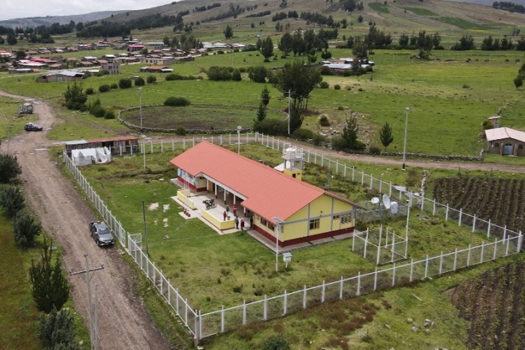 En Apurímac, el programa PAIS cuenta con 36 tambos en siete provincias. A través de estas infraestructuras, gestionan el acceso a servicios médicos, sociales y productivos para más de 1000 centros poblados.