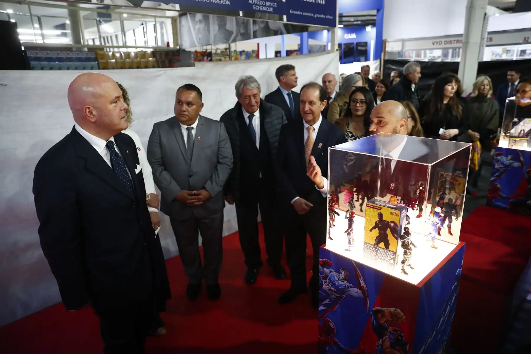 Ante la presencia de autoridades del ámbito cultural y embajadores, el jueves 17 de julio por la noche se realizó la inauguración de la 29 Feria Internacional del Libro FIL Lima 2025, que como todos los años tiene lugar en el Parque Próceres de la Independencia de Jesús María. Foto: ANDINA/Daniel Bracamonte