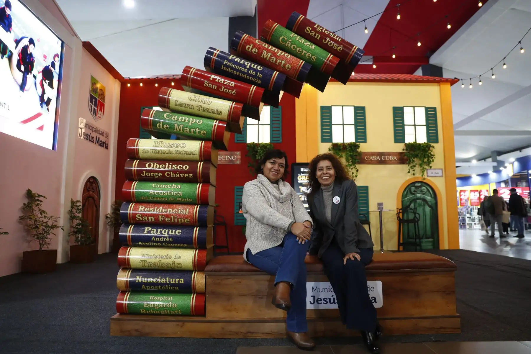 Entre algunas de las novedades de la 29 Feria Internacional del Libro FIL Lima 2025, que abre sus puertas al público el viernes 18 de julio en Jesús María, se tiene a Italia como país invitado de honor, además de un homenaje póstumo al premio Nobel peruano de Literatura, Mario Vargas Llosa, a través de diversas actividades y un ambiente especial para hacer honor a su vida y obra. Foto: ANDINA/Daniel Bracamonte
