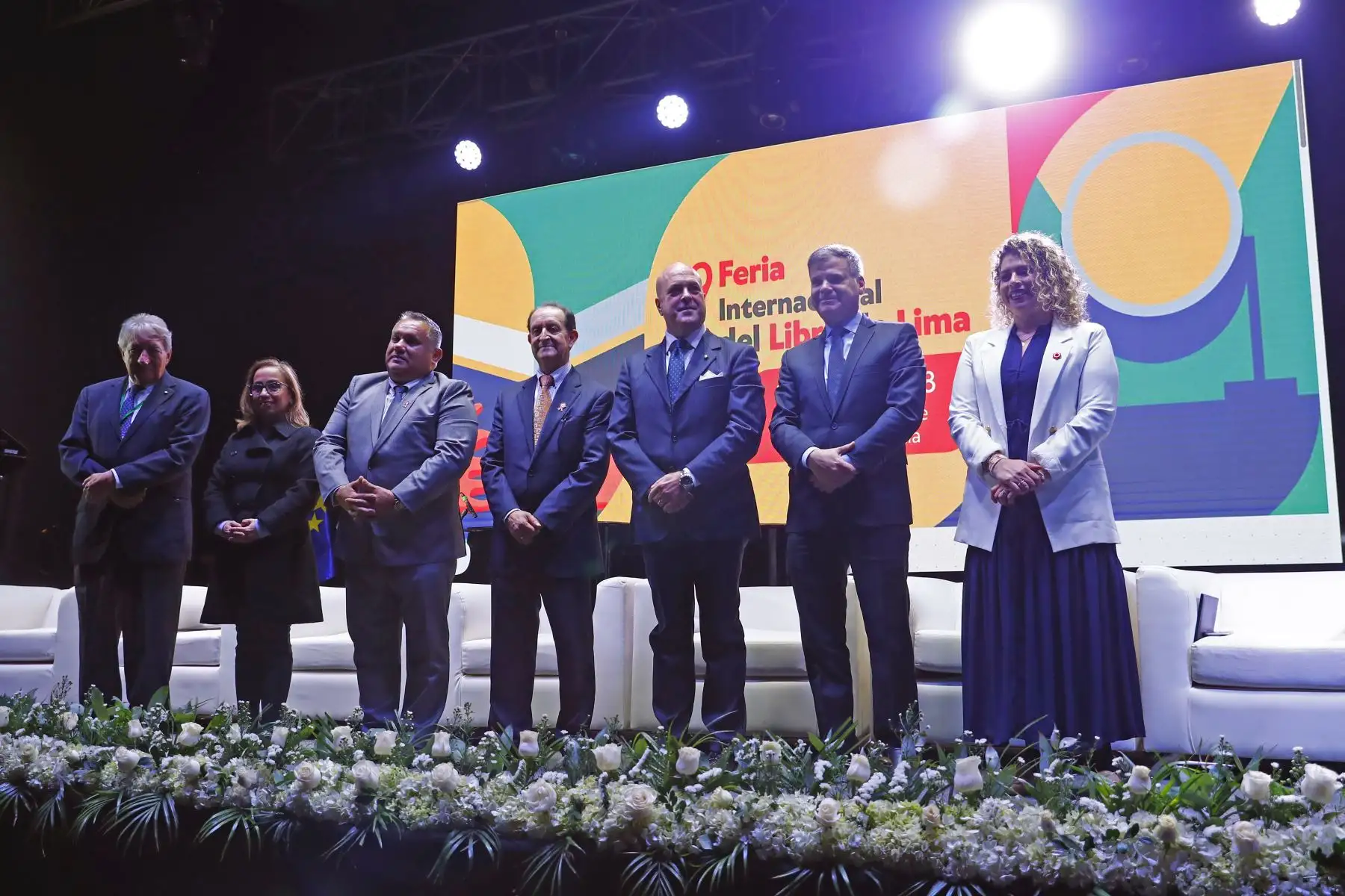 Ante la presencia de autoridades del ámbito cultural y embajadores, el jueves 17 de julio por la noche se realizó la inauguración de la 29 Feria Internacional del Libro FIL Lima 2025, que como todos los años tiene lugar en el Parque Próceres de la Independencia de Jesús María. Foto: ANDINA/Daniel Bracamonte