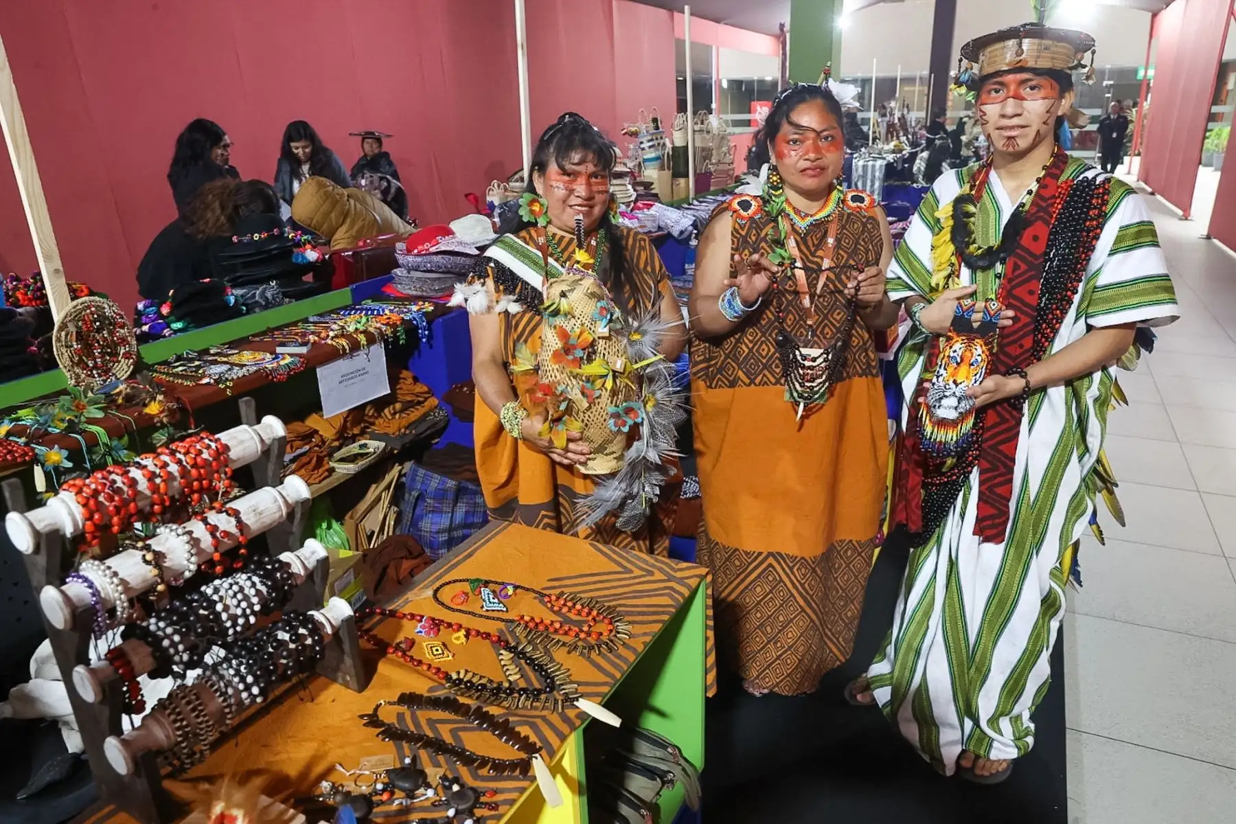 La feria Ruraq Maki resalta el valor del patrimonio cultural inmaterial como pilar de identidad y desarrollo para las comunidades artesanas del Perú. Foto: ANDINA/ Juan Carlos Guzmán