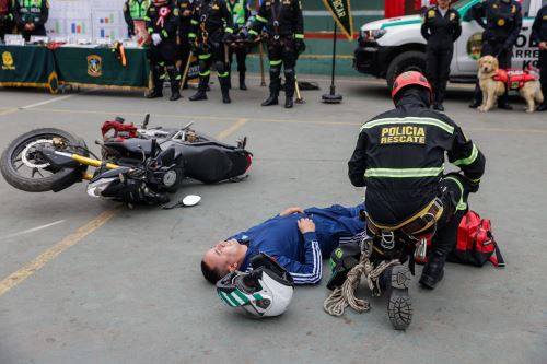 La Dirección de Tránsito, Transporte y Seguridad Vial realizó un ensayo previo al Gran Desfile Militar que se desarrollará este 29 de julio en la avenida Brasil. Foto: ANDINA