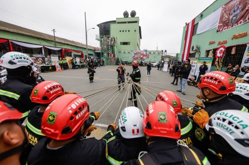 Fiestas Patrias: Dirección de Tránsito escenifica sus funciones para promover la concientización vial