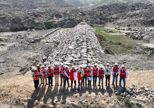 Las obras de prevención que se ejecutan en las quebradas San Carlos y San Ildefonso, en la provincia de Trujillo, registran un avance de más del 70 %.