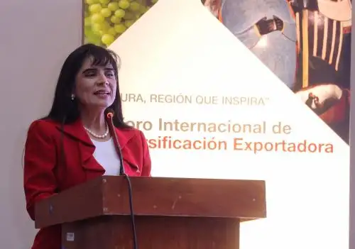 La titular del Mincetur, Desilú León, destacó el aporte exportador de Piura y afirmó que el foro busca ampliar los horizontes comerciales de esta región y diversificar sus productos y mercados. ANDINA/Difusión