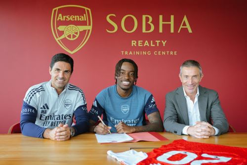 Noni Madueke es presentado como nuevo jugador del Arsenal