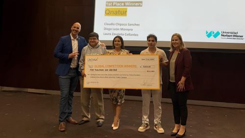 Estudiantes universitarios peruanos ganaron premio de la Universidad de Arizona por elaborar jabón antiacné con quinua. ANDINA/Difusión