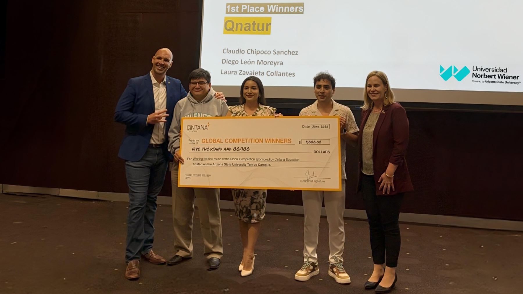Estudiantes universitarios peruanos ganaron premio de la Universidad de Arizona por elaborar jabón antiacné con quinua. ANDINA/Difusión
