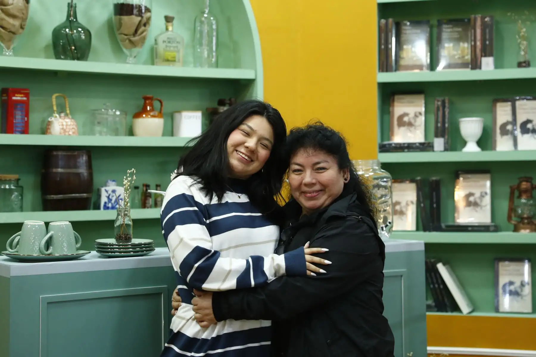 Algunos de los principales atractivos de la 29 Feria Internacional del Libro FIL Lima 2025 en su primer día, fueron singulares ambientes muy bien decorados y de estilo original, en donde los cientos de asistentes a la feria aprovecharon para tomarse fotos. Foto: ANDINA/Daniel Bracamonte