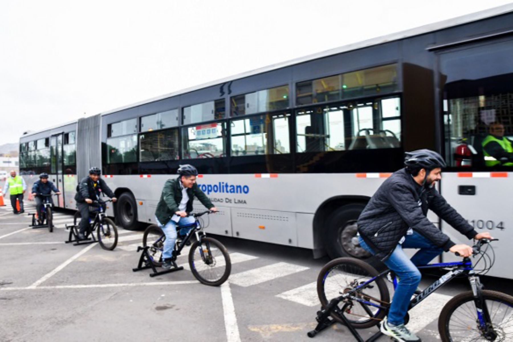 Choferes del Metropolitano experimentan riesgos de ciclistas en jornada de la ATU. Foto: ANDINA/Difusión