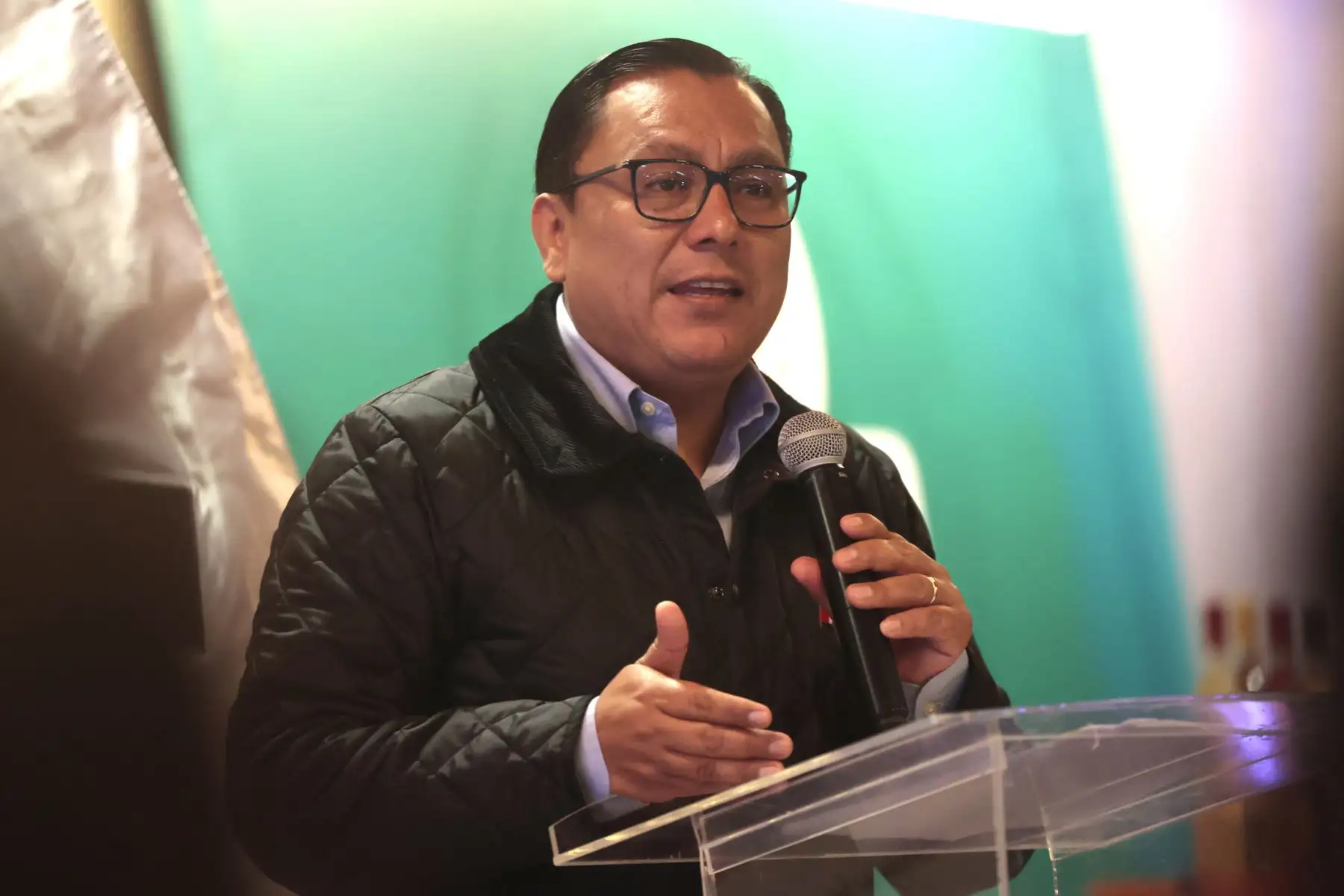 El ministro de la Producción, Sergio González participa en la inauguración de la Rueda de Negocios Nacional de la XVI edición del Salón del Cacao y Chocolate en el Centro de Convenciones de Lima.  Foto: ANDINA/ Vidal Tarqui