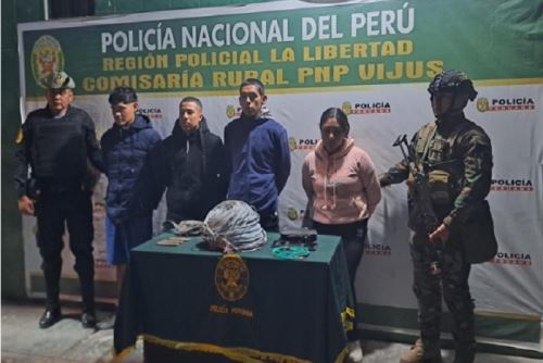 Los detenidos fueron identificados como Yajahira Martínez Artega (28), Iván Acuña Baca (18), Carlos Pretel Ramos (18) y Cesar Ramírez Rubio (21).