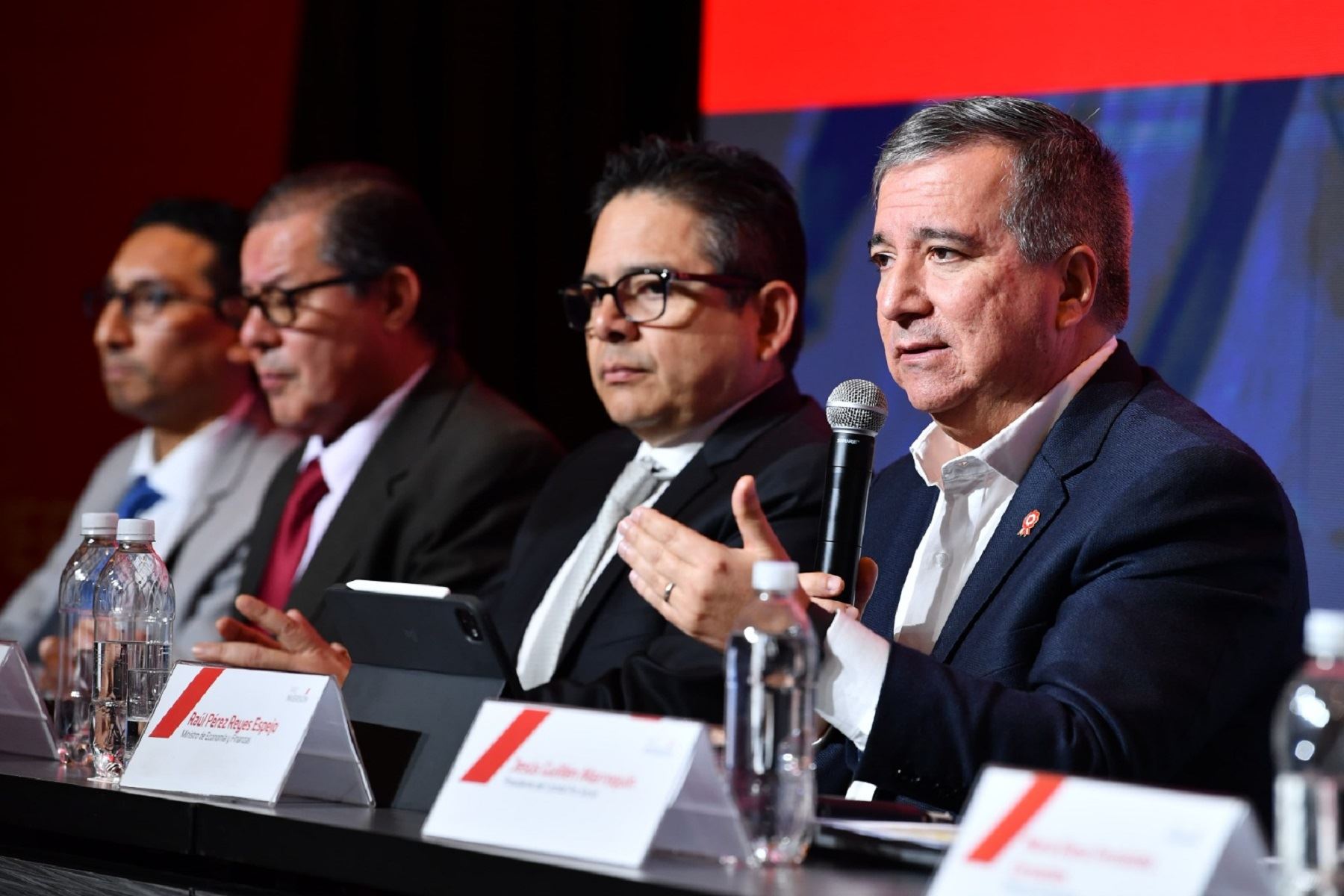 Gobierno adjudica proyecto para funcionamiento de Hospital de Emergencias Villa El Salvador.