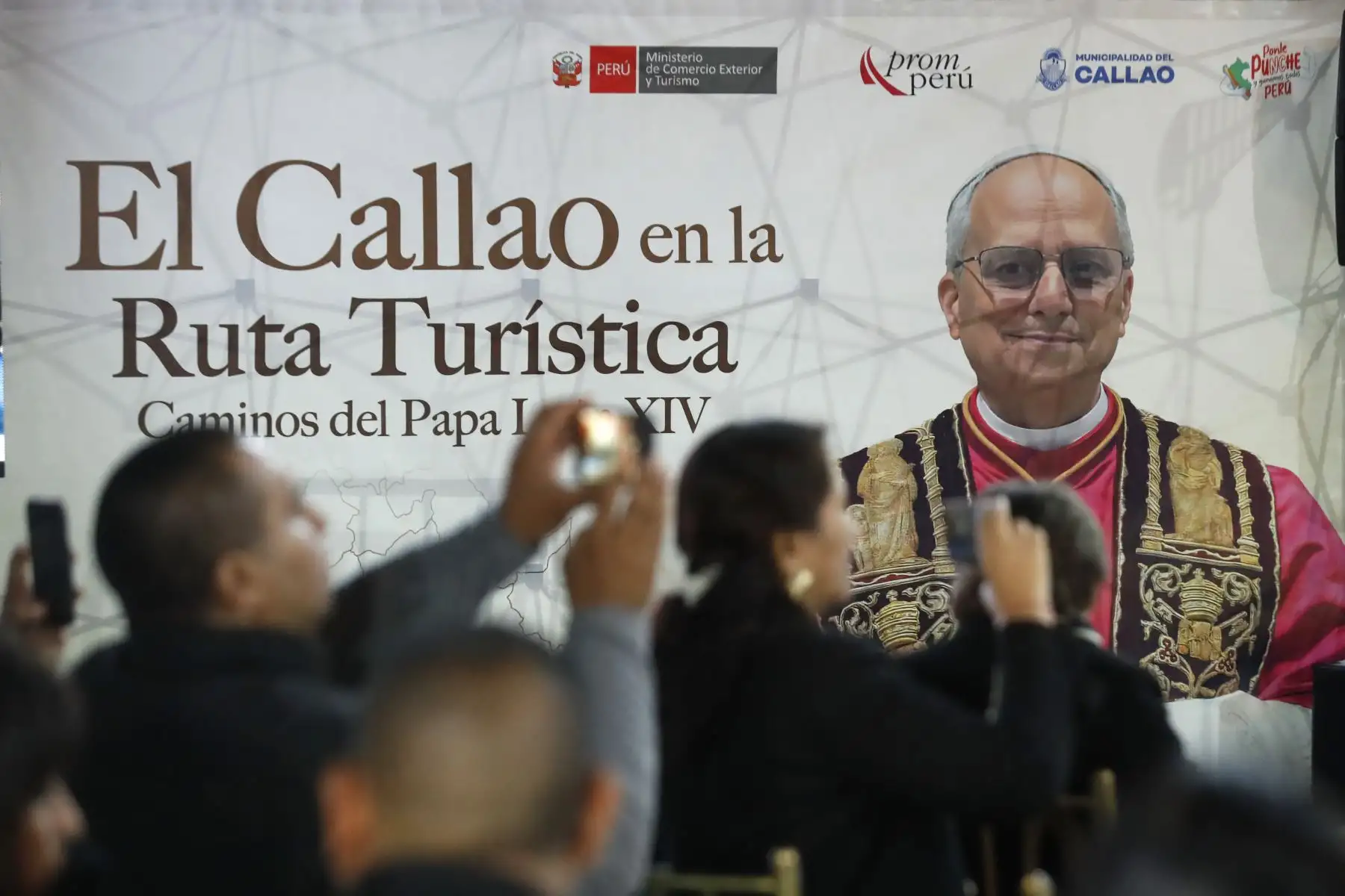 Ministros de los sectores: Agricultura, Ambiente,  Interior y Relaciones Exteriores participan en el lanzamiento  de la Ruta Turística " Caminos del Papa León XIV " en una ceremonia especial donde participan las regiones del Callao, Lambayeque, La Libertad y Piura. En la imagen. el Canciller Elmer Schialer.
Foto: ANDINA/Eddy Ramos