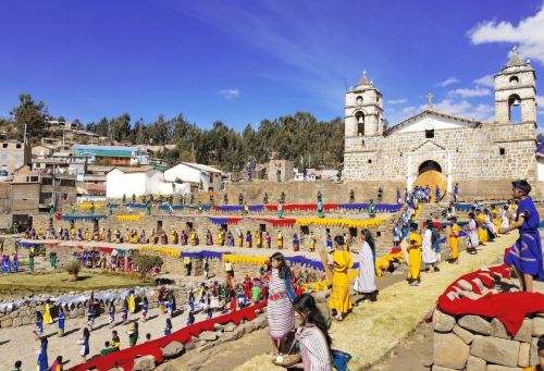 Del 25 al 28 de julio Ayacucho celebrará el Vilcas Raymi en el sitio arqueológico Vilcashuamán, con la escenificación de un ritual de culto al sol. ANDINA/Difusión