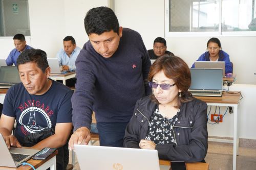 Más de 100 mil maestros ya han sido capacitados este año en competencias clave que mejorarán los aprendizajes en las aulas. Foto: ANDINA/Difusión