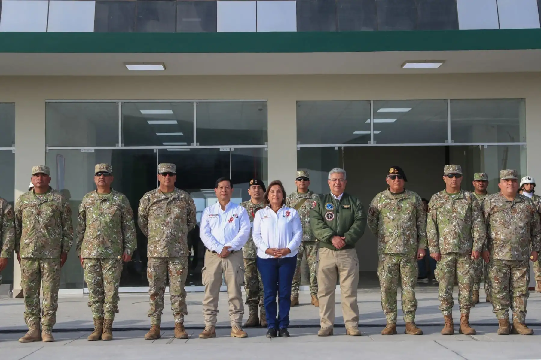 Presidenta Dina Boluarte inspeccionó el avance del complejo militar Sipán, una obra estratégica que reforzará la capacidad operativa del Ejército en el norte del país. Foto: ANDINA/ Prensa Presidencia