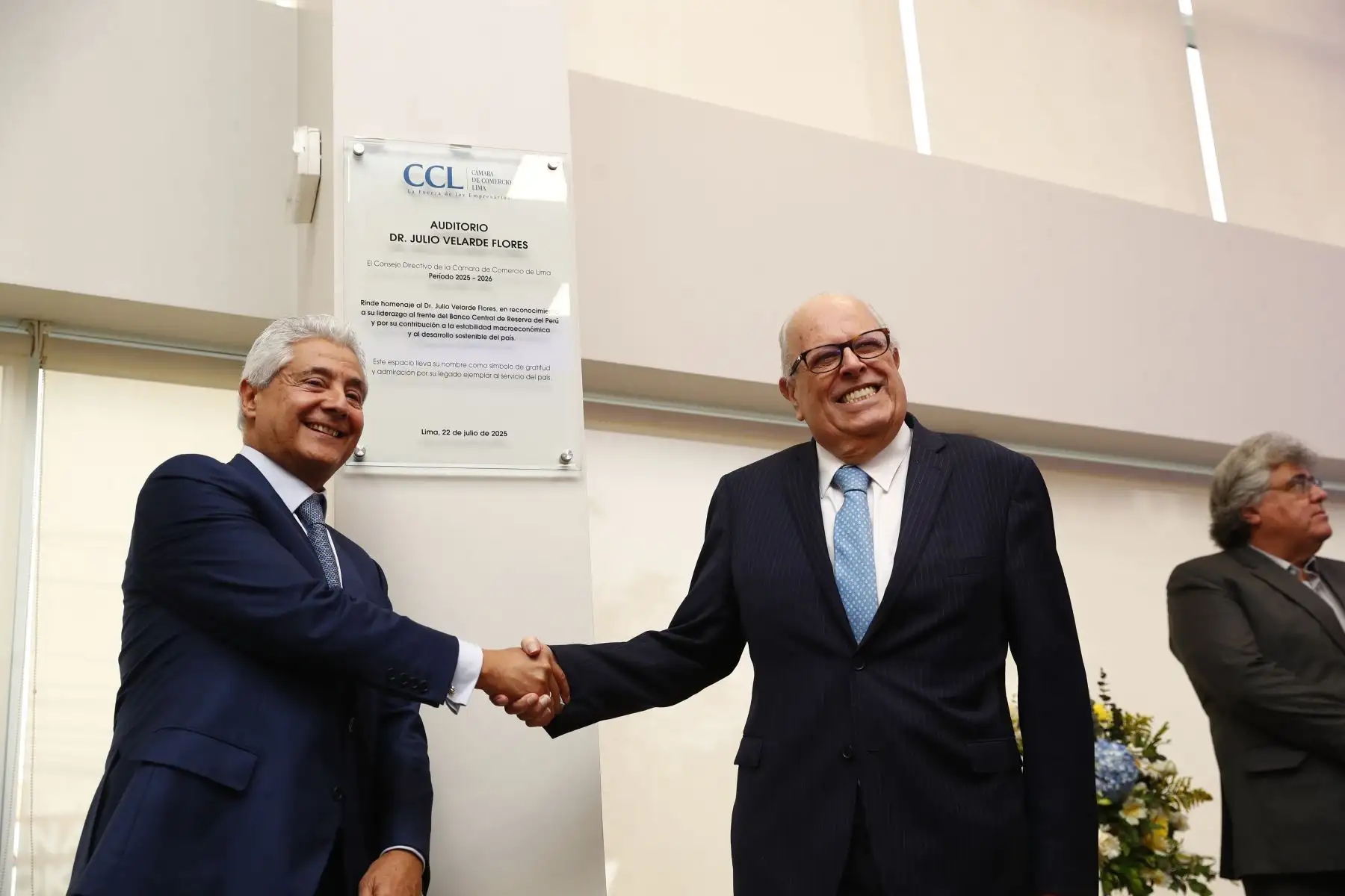 La Cámara de Comercio de Lima presentó el Premio Julio Velarde, un concurso para rendir homenaje al presidente del Banco Central de Reserva del Perú por su contribución al desarrollo económico del país. Esta competencia tiene por finalidad impulsar la investigación académica, la reflexión y el análisis económico del Perú. Foto: ANDINA/Daniel Bracamonte