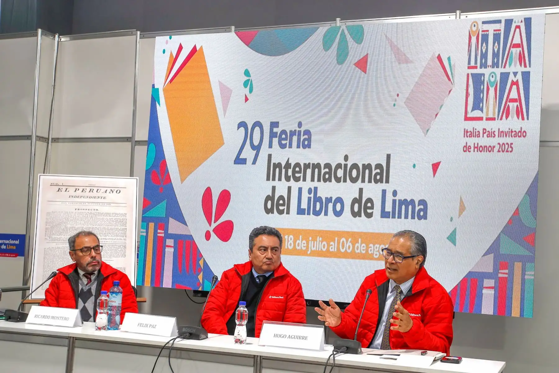 Editora Perú participó en la Feria Internacional del Libro de Lima con el conversatorio “El Peruano 200 años: El rol de los medios públicos en la sociedad”. El evento contó con la participación de Hugo Aguirre, presidente del Directorio de Editora Perú; Félix Paz, director de Medios Periodísticos; y Ricardo Montero, gerente de Publicaciones Oficiales del Diario Oficial El Peruano. Foto: ANDINA/Eddy Ramos