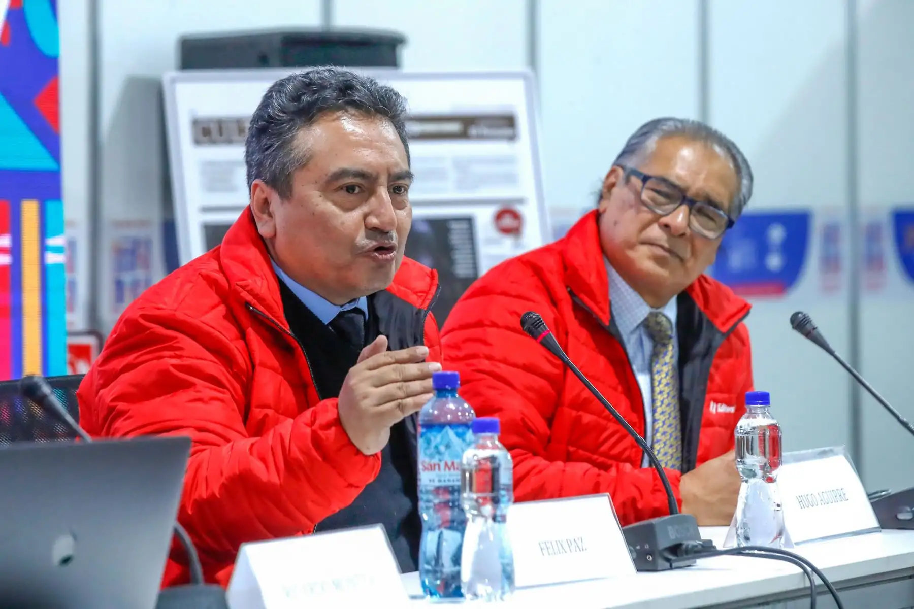 Editora Perú participó en la Feria Internacional del Libro de Lima con el conversatorio “El Peruano 200 años: El rol de los medios públicos en la sociedad”. El evento contó con la participación de Hugo Aguirre, presidente del Directorio de Editora Perú; Félix Paz, director de Medios Periodísticos; y Ricardo Montero, gerente de Publicaciones Oficiales del Diario Oficial El Peruano. Foto: ANDINA/Eddy Ramos