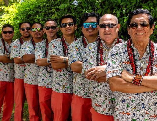 Los Mirlos y sus 52 años junto a grandes de la música.